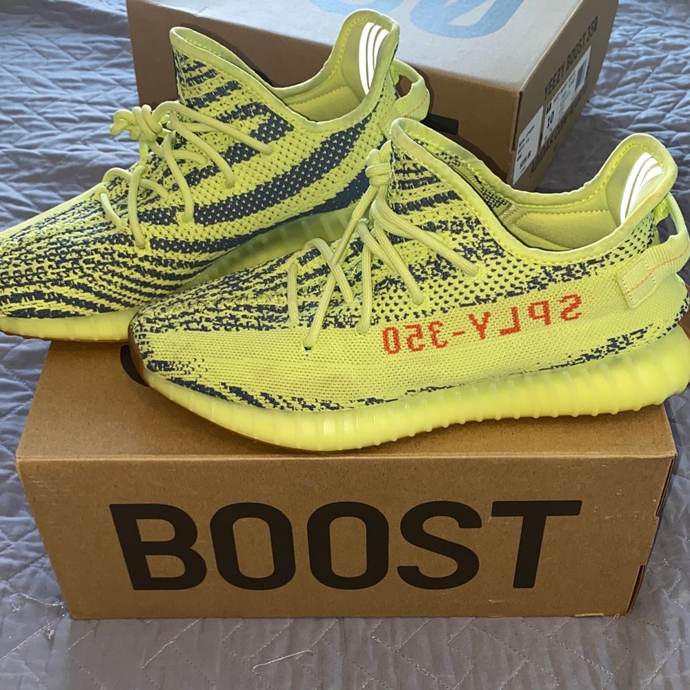Adidas Yeezy Boost 350 V2 - Semi Frozen Yellow boost shoes - Lightly worn